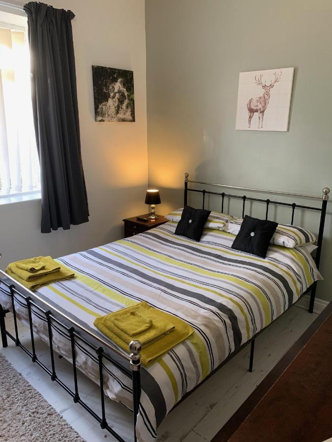 Bedrock Lodge Winterbourne ภายนอก รูปภาพ