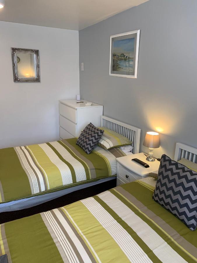 Bedrock Lodge Winterbourne ภายนอก รูปภาพ