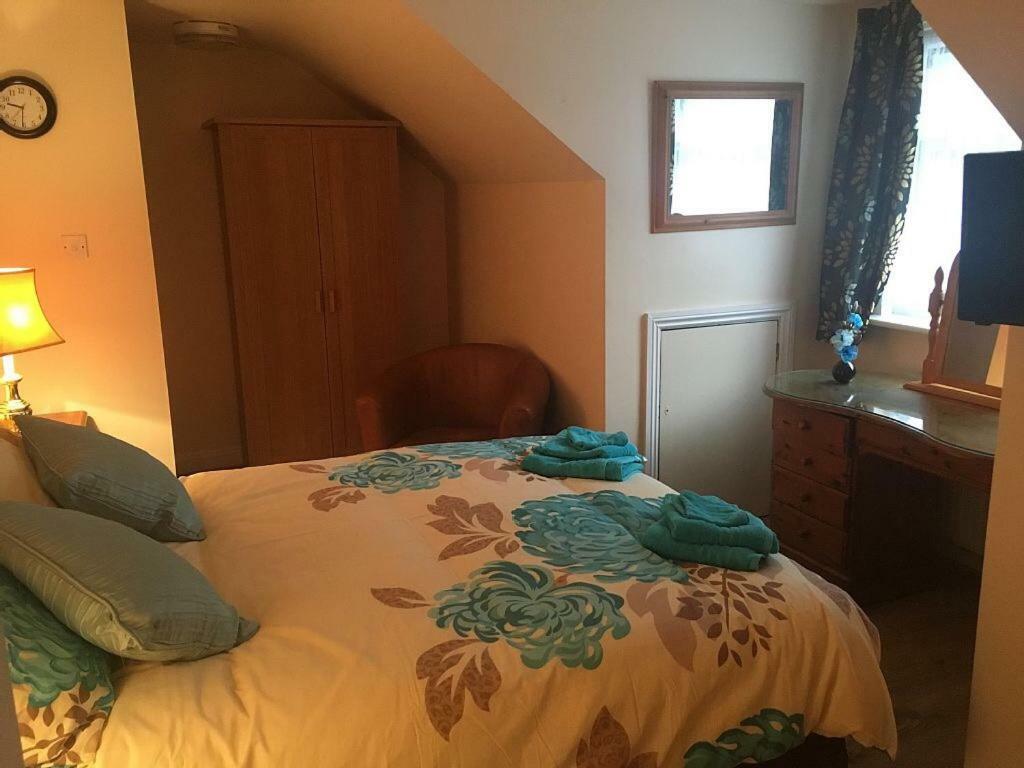 Bedrock Lodge Winterbourne ภายนอก รูปภาพ